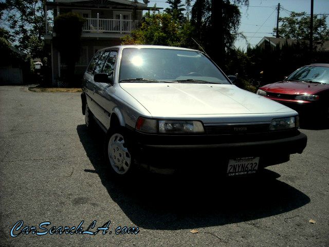 1989 TOYOTA CAMRY DLX gray private party special  1989 toyota camry wagon dx  rare find 4-door 