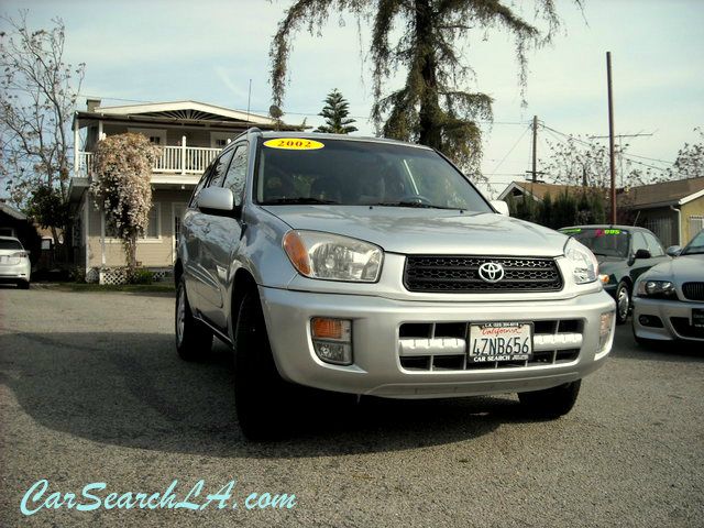 2002 TOYOTA RAV4 2WD silver clean title no accidents clean carfax   private party special 2002