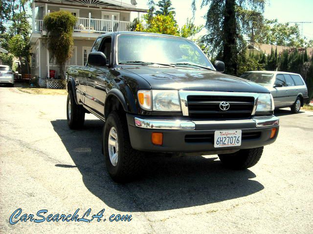 2000 TOYOTA TACOMA PRERUNNER XTRACAB V6 2WD black clean title clean carfax no accidents  privat