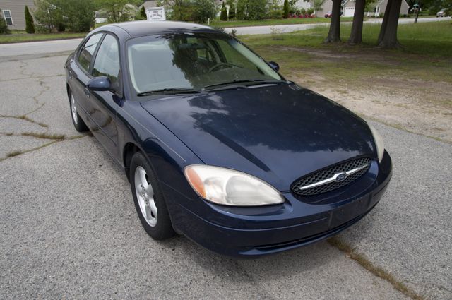2001 Ford Taurus