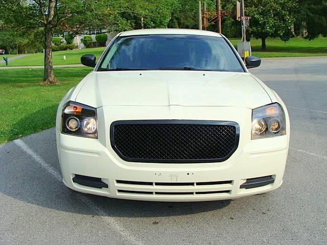 2005 Dodge Magnum for sale