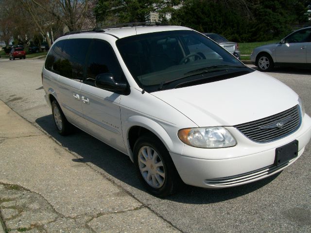 2001 Chrysler Town & Country
