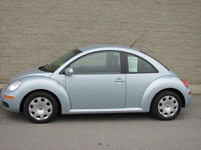 2010 Volkswagen New Beetle for sale