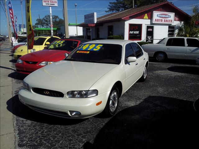 1996 Infiniti J30 for sale