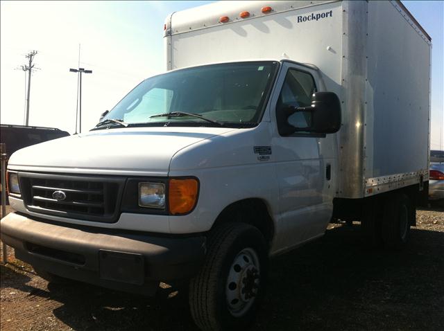 2004 Ford Econoline