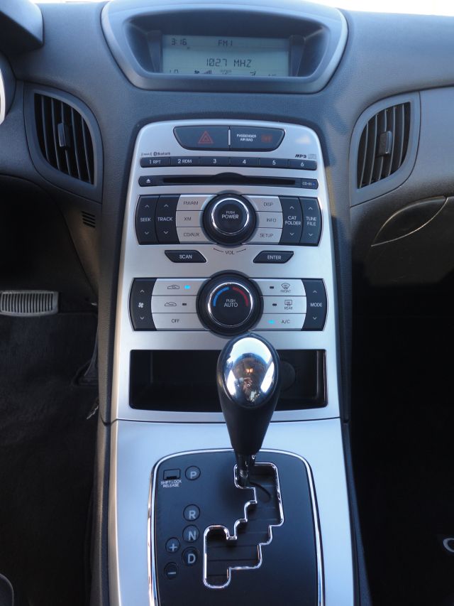 2010 Hyundai Genesis Coupe