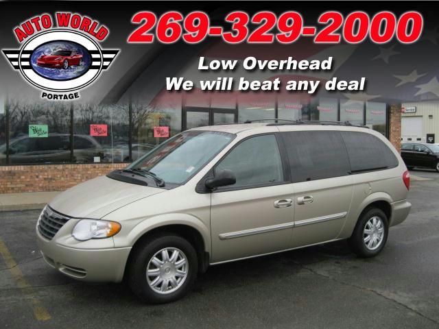 2005 Chrysler Town & Country for sale