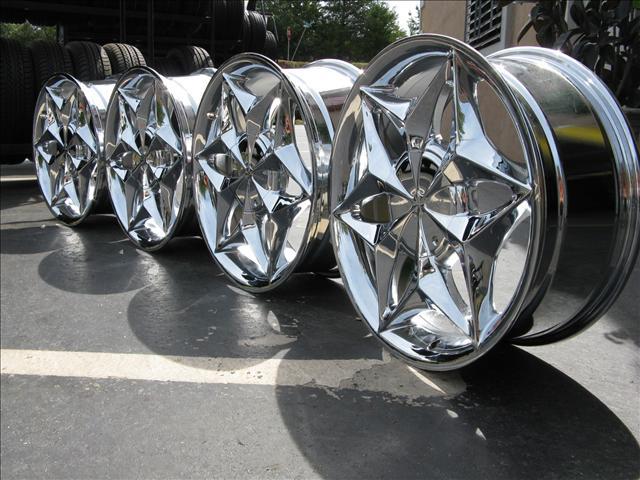 2012 PINNACLE CHROME - Greenville, SC