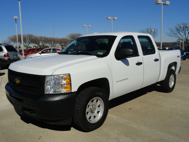 2010 CHEVROLET SILVERADO 1500 WORK TRUCK CREW CAB 4WD oxford white check out this oxford white che