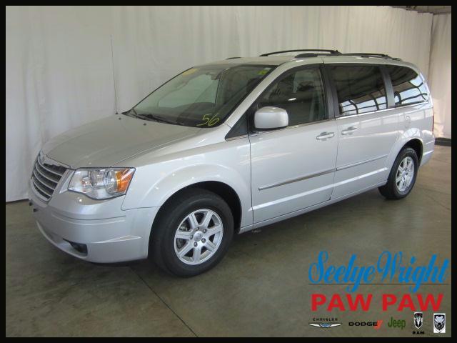2010 Chrysler Town & Country for sale