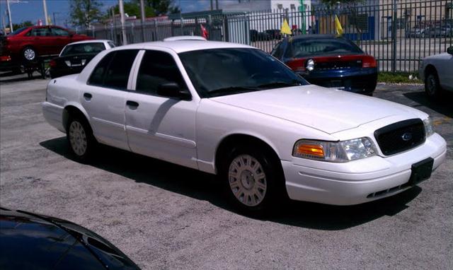 2004 Ford Crown Victoria for sale