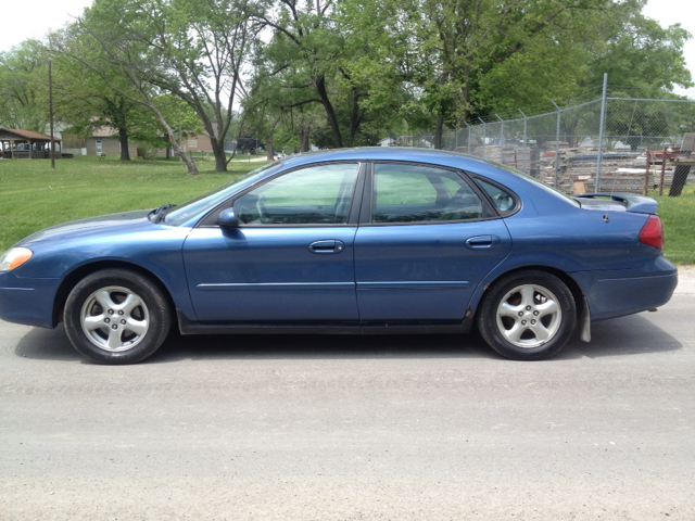 2002 Ford Taurus
