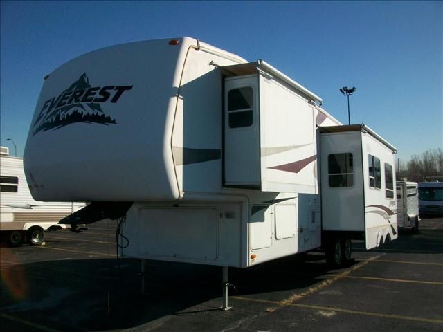 2005 Keystone Everest 5th wheel for sale