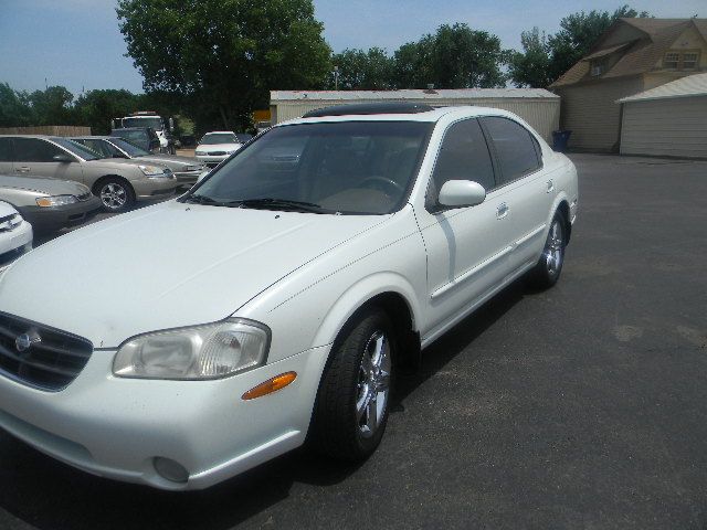 2000 Nissan Maxima for sale