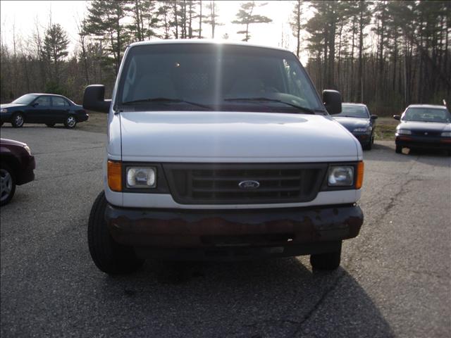 2005 Ford E150