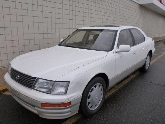 1996 Lexus LS 400
