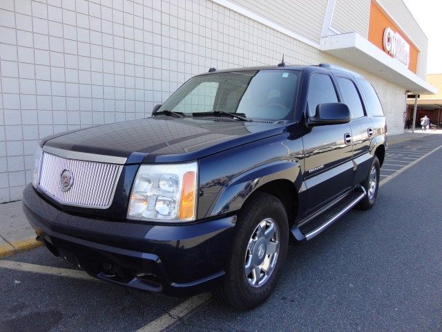 2004 CADILLAC ESCALADE W/THIRD ...