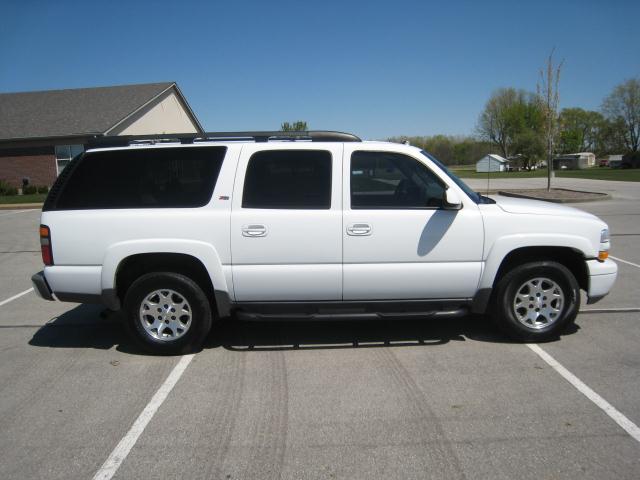 2005 Chevrolet Suburban for sale