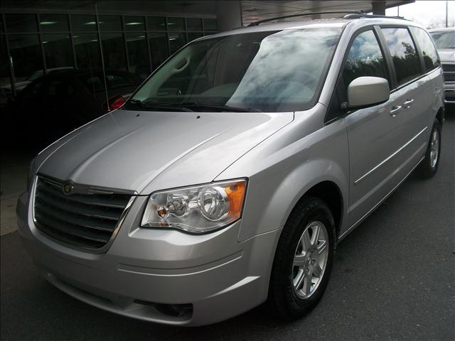 2008 Chrysler Town and Country