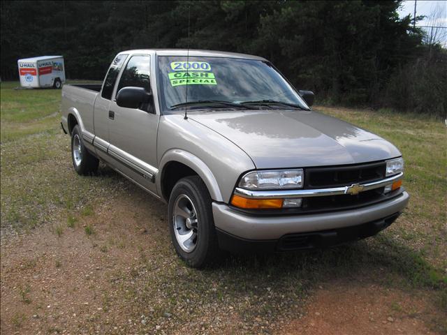 2000 Chevrolet S10 for sale