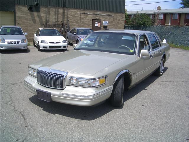 1997 Lincoln Town Car for sale