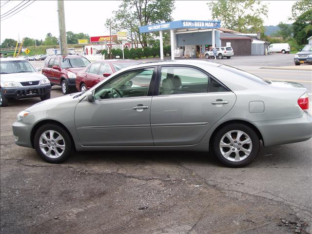 2005 Toyota Camry for sale