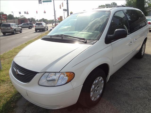 2003 Chrysler Town & Country