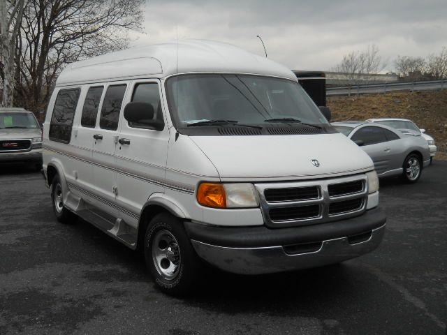 1998 Dodge Ram Van