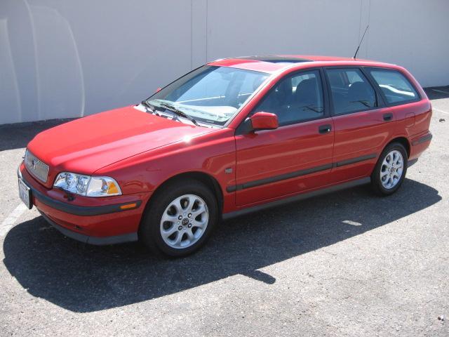 2000 Volvo V40 for sale