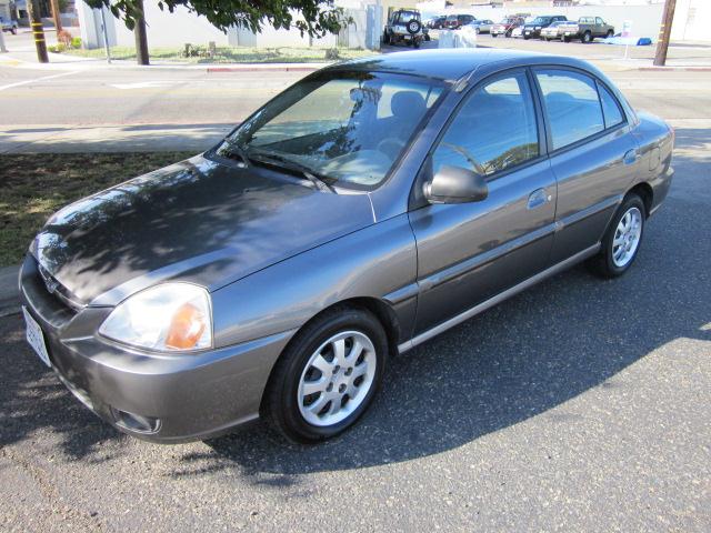 2003 Kia Rio for sale