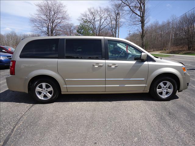 2008 Saturn Aura Interior. 2008 Saturn Aura XE