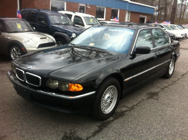 2000 BMW 7 series