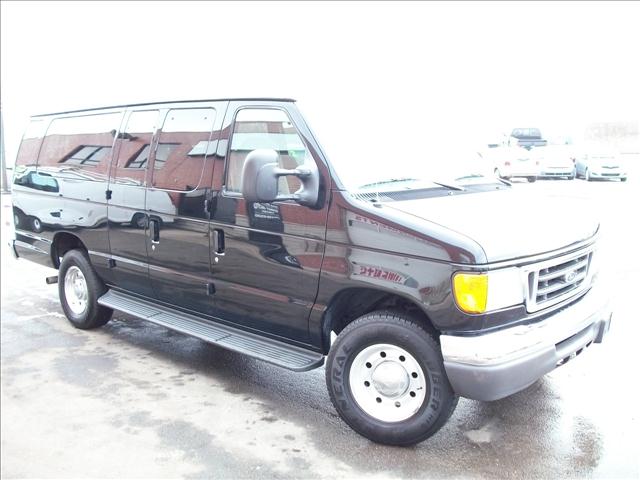2005 Ford Econoline Wagon for sale