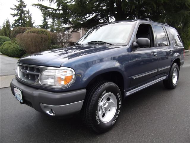 2000 Ford Explorer