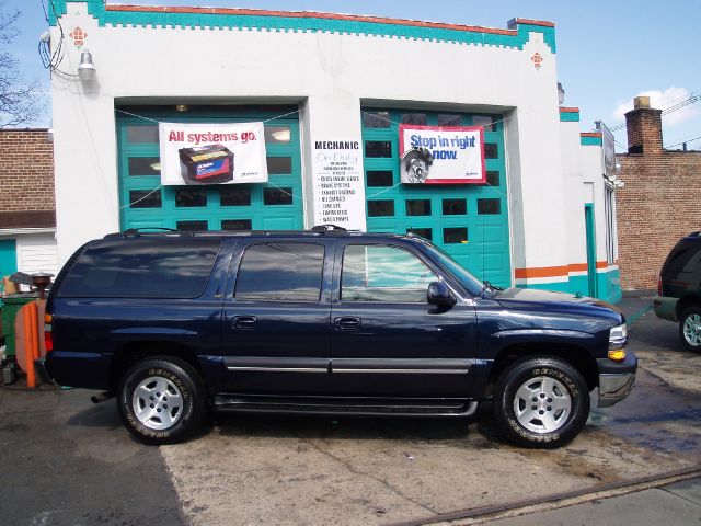 2004 Chevrolet Suburban for sale