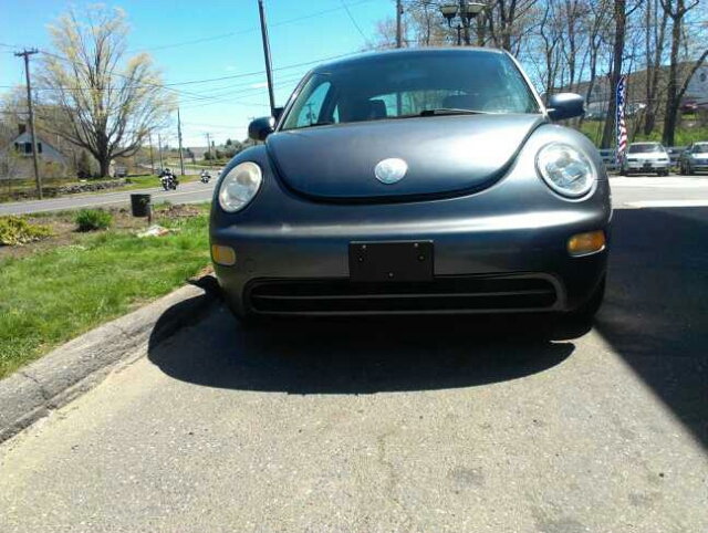 2004 Volkswagen New Beetle