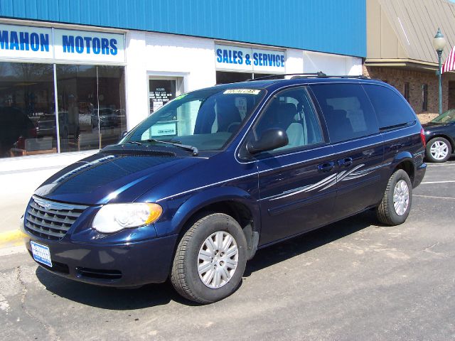 2005 Chrysler Town & Country