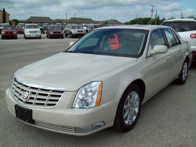2011 Cadillac DTS for sale