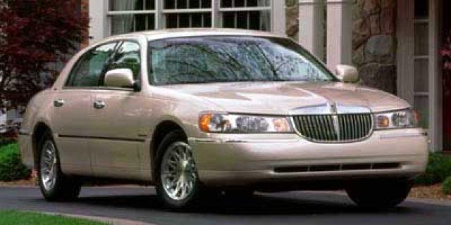 1999 Lincoln Town Car for sale